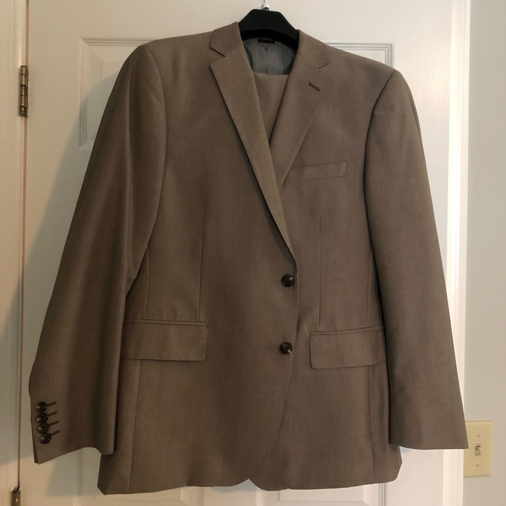 Men’s Suit